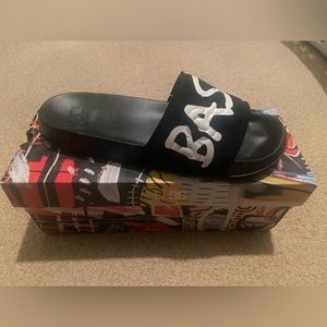 BASQUIAT SLIDES SANDALS SIZE 11